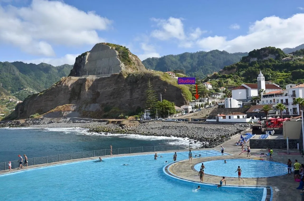 Sea Breeze Studios Porto Da Cruz Apartamento